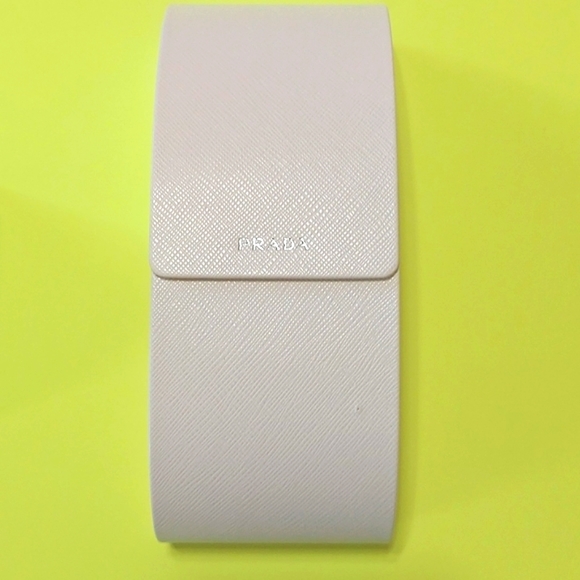 Prada NWOT Off White Sunglass Case With Box And Cloth - Picture 2 of 7